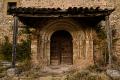 Pequeña iglesia de un pueblo de Soria abandonado